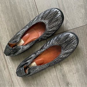 Lanvin Textured Black and Silver Loafers